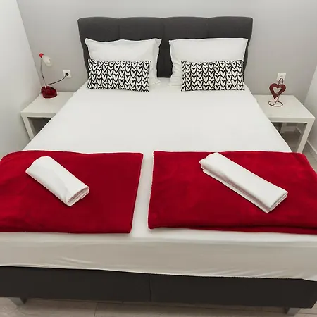 アパート Diaria *