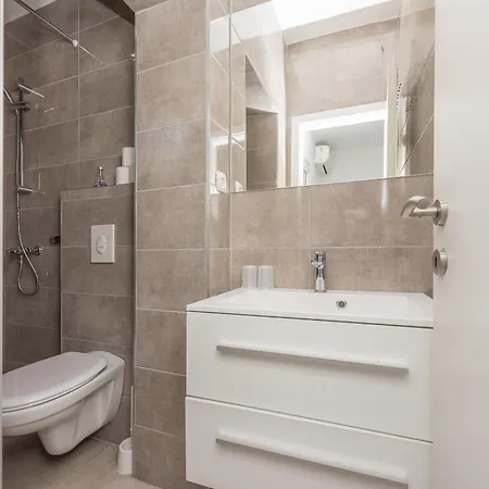 アパート Diaria *