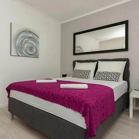 Diaria דירה מאקרסקה